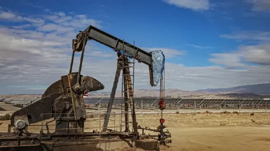 周四美国WTI原油收跌0.7% 石油制成品库存大增令油价承压